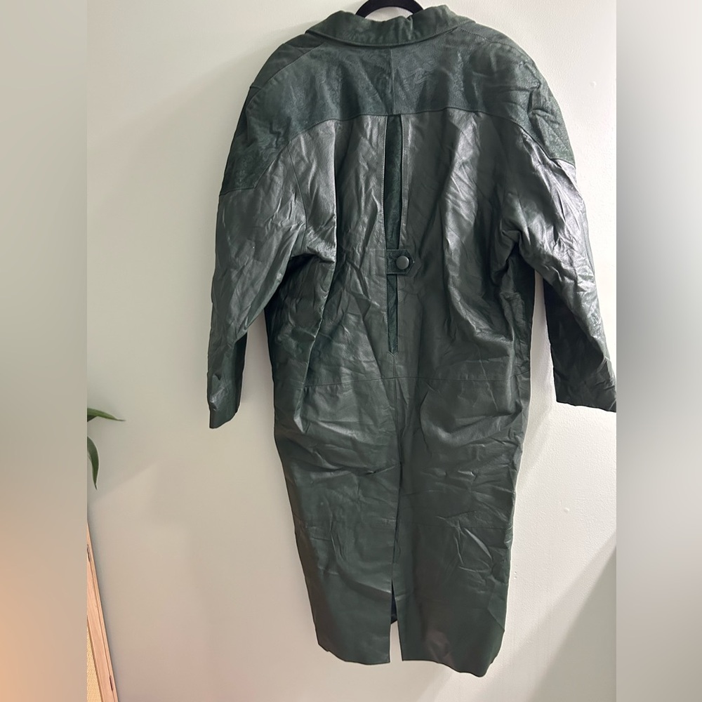 Stunning vintage deep green leather trench coat paisley design